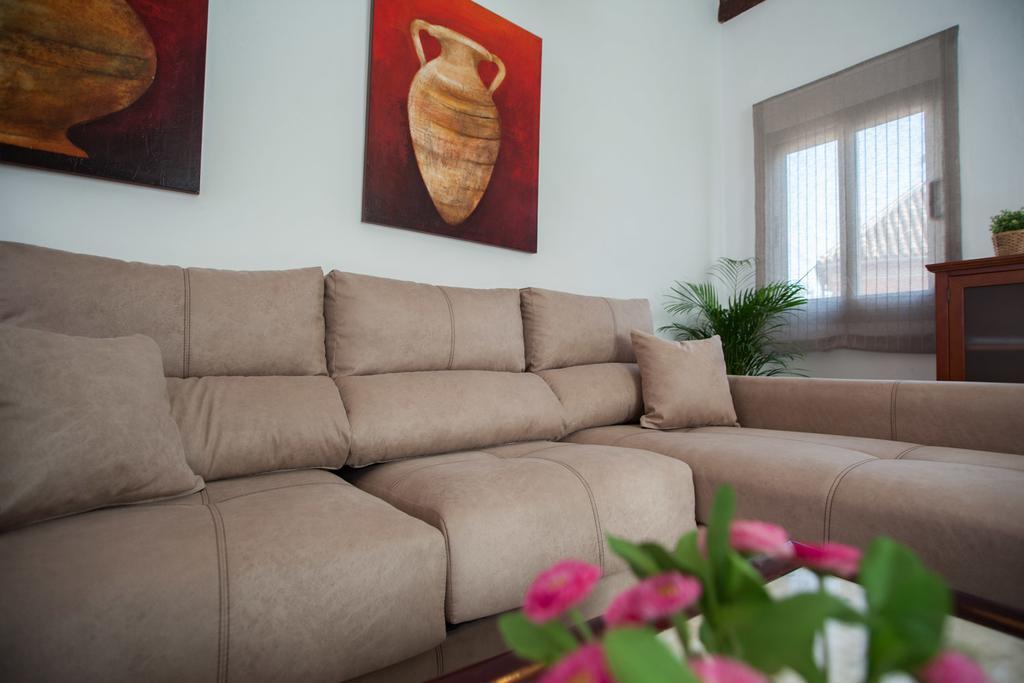 Apartamentos Catedral Малага Стая снимка