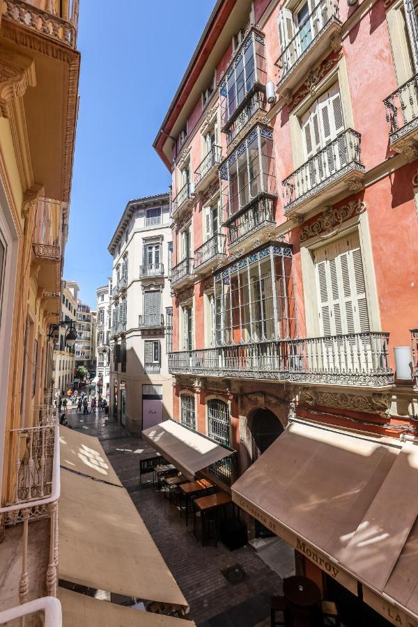 Apartamentos Catedral Малага Екстериор снимка