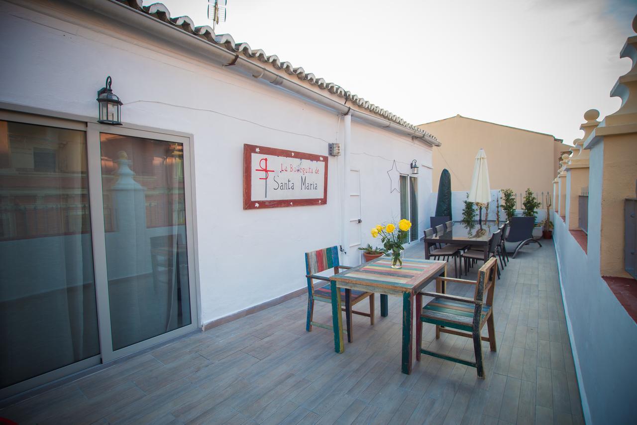Apartamentos Catedral Малага Екстериор снимка