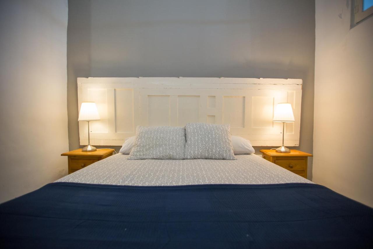 Apartamentos Catedral Малага Екстериор снимка